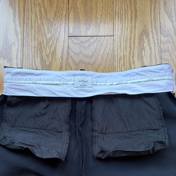 Aritzia Effortless Pants in Crepette Black Size 4 High Rise - Picture 9 of 15